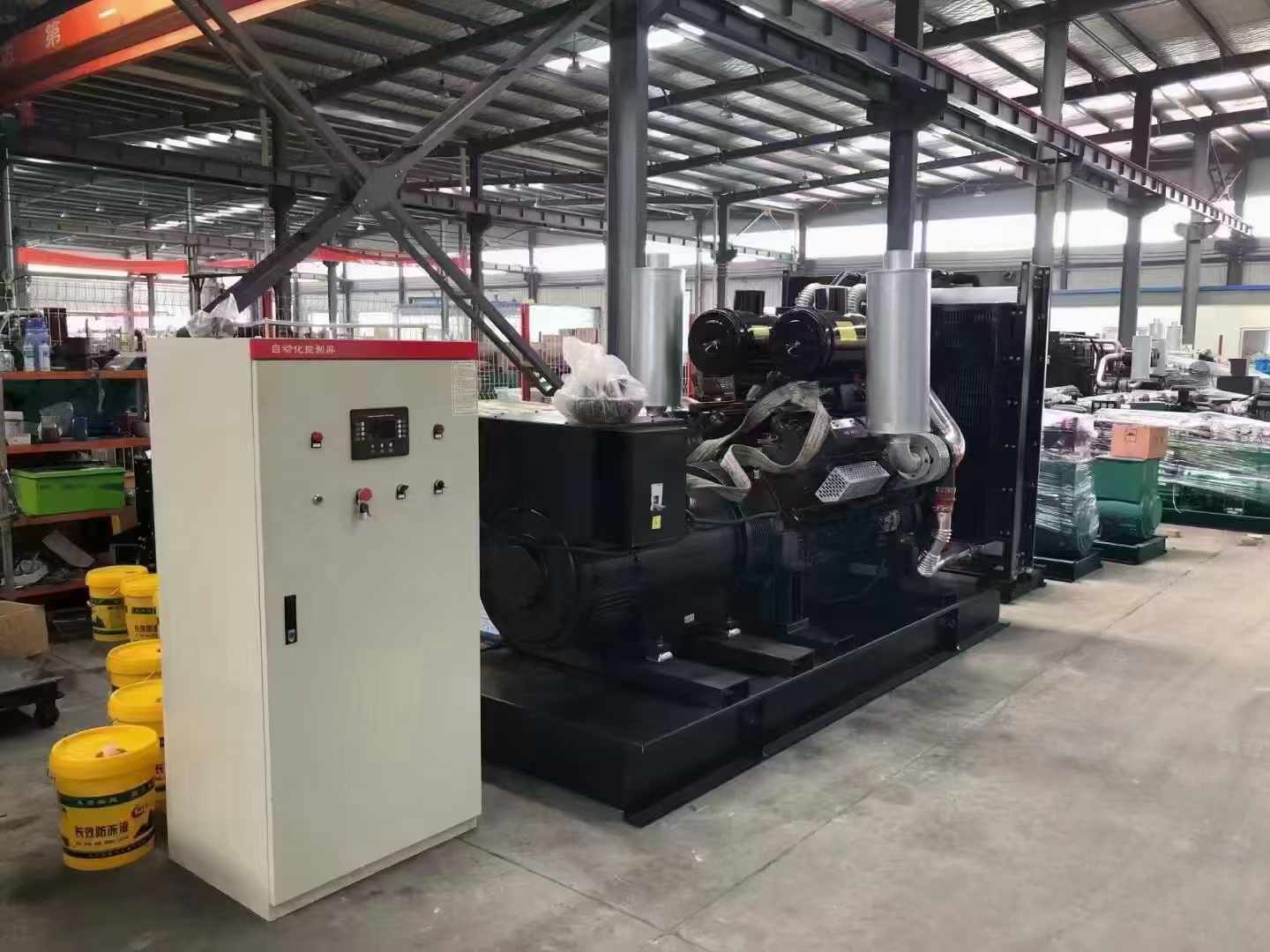 青岛柴油发电机组负载测试时，若出现异常运行状态应如何处理？